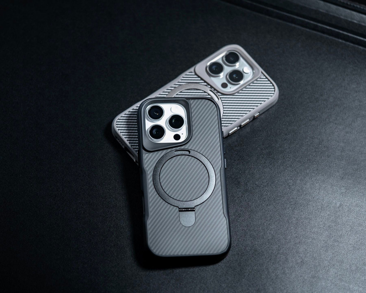 ZEERA MagDefender Pro: Premium MagSafe Kickstand Case with Carbon Fiber Texture