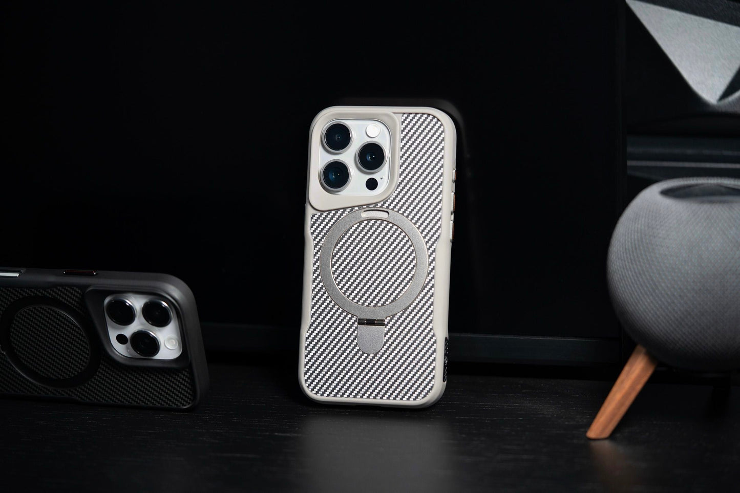 ZEERA MagDefender Pro: Premium MagSafe Kickstand Case with Carbon Fiber Texture