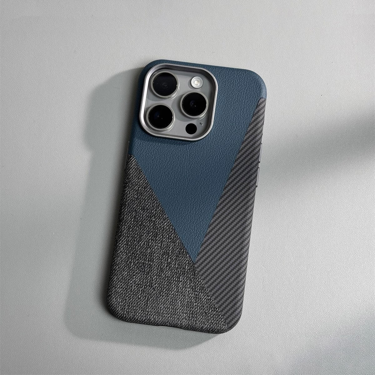 ZEERA MagFusion Pro: The Ultimate MagSafe Case with Leather, Carbon Fiber, and Denim Fusion Texture