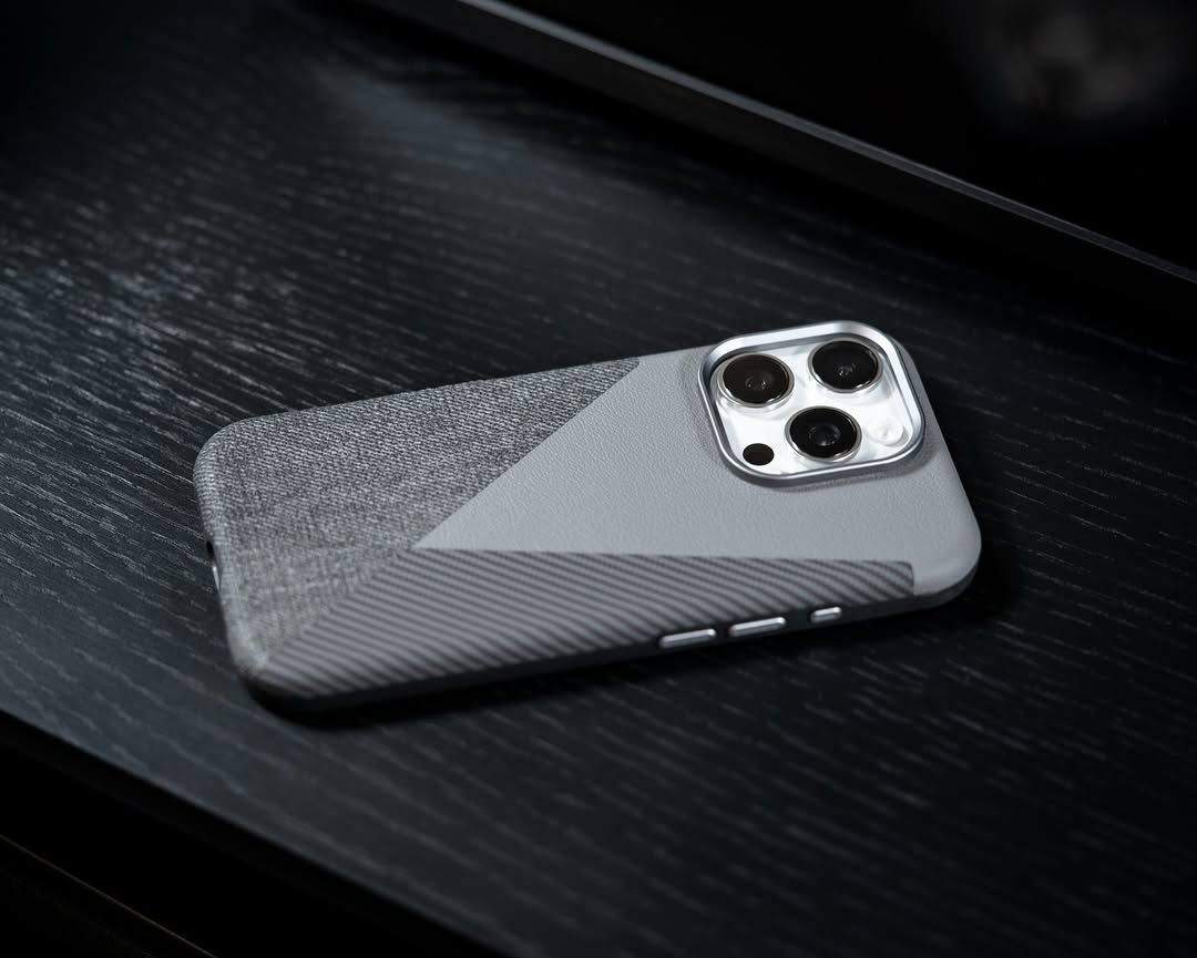 ZEERA MagFusion Pro: The Ultimate MagSafe Case with Leather, Carbon Fiber, and Denim Fusion Texture