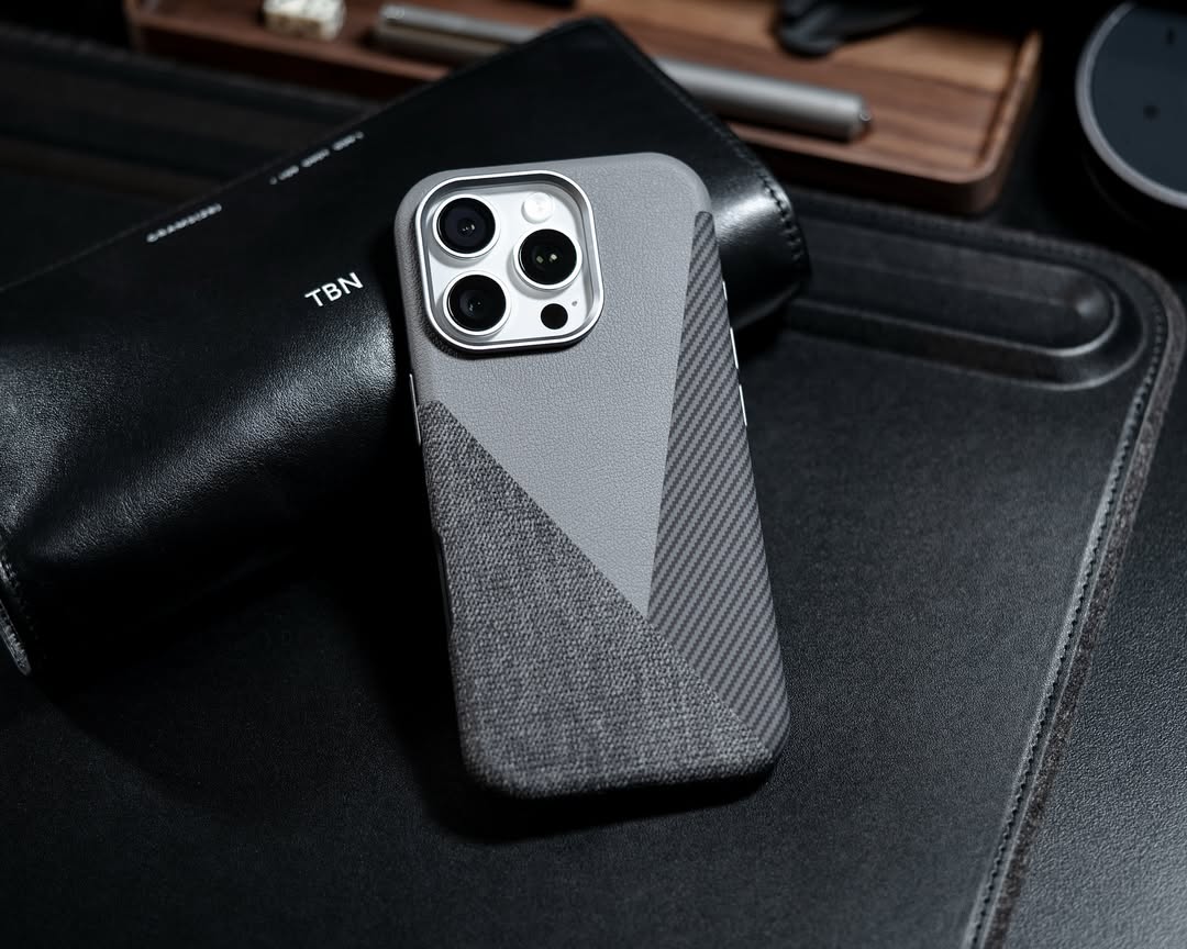 ZEERA MagFusion Pro: The Ultimate MagSafe Case with Leather, Carbon Fiber, and Denim Fusion Texture