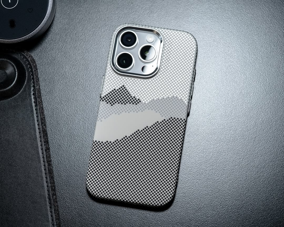 ZEERA MagPixel Pro: Premium MagSafe Case with a Striking Pixel Mountain Design