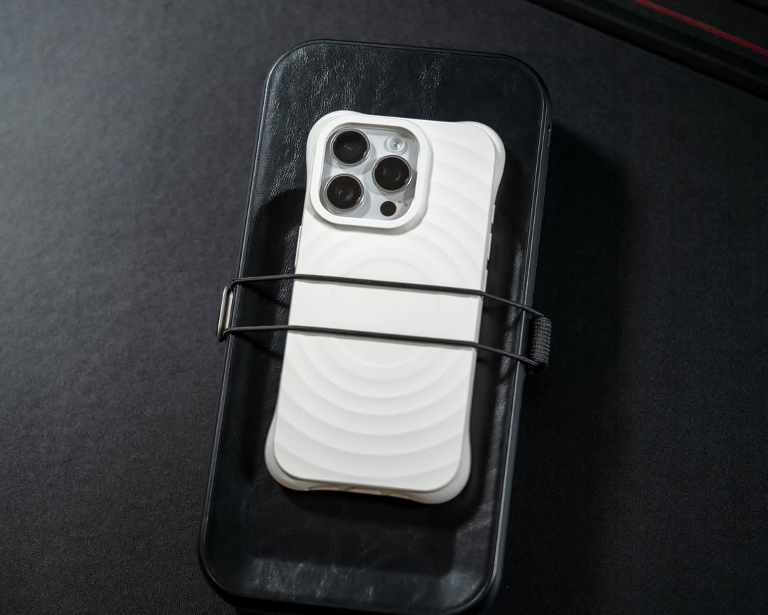 ZEERA MagRipple Pro: Unique Ripple Design MagSafe Case with Reinforced Corners for Ultimate Drop Protection