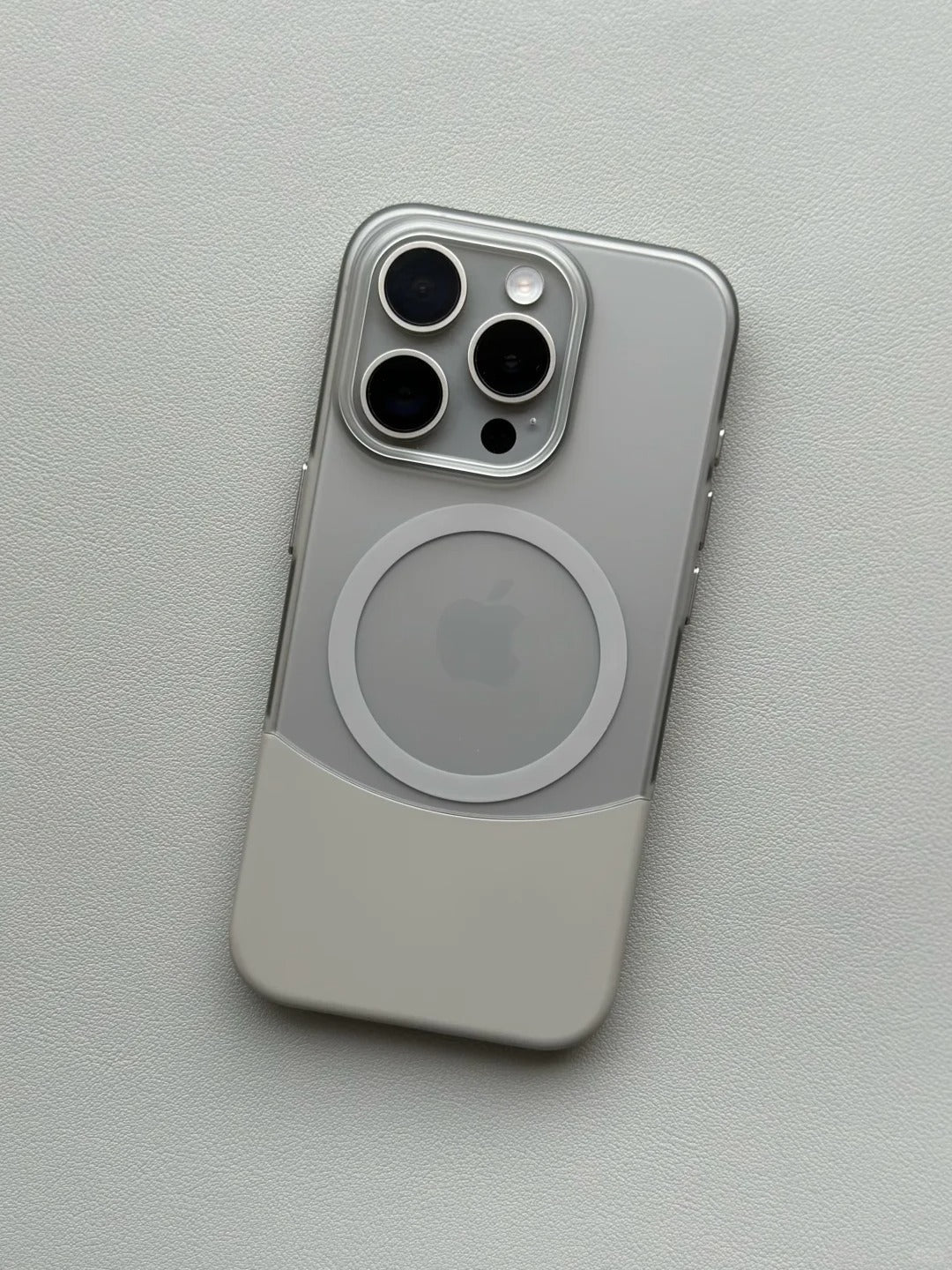ZEERA MagSplit Pro: The Best Unique Two-Tone Modular MagSafe Case with Transparent Design