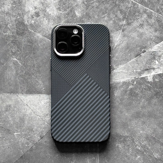 ZEERA Magtrix Pro: Experience the Elevated Carbon Fiber Texture for a Distinctive Tactile Feel
